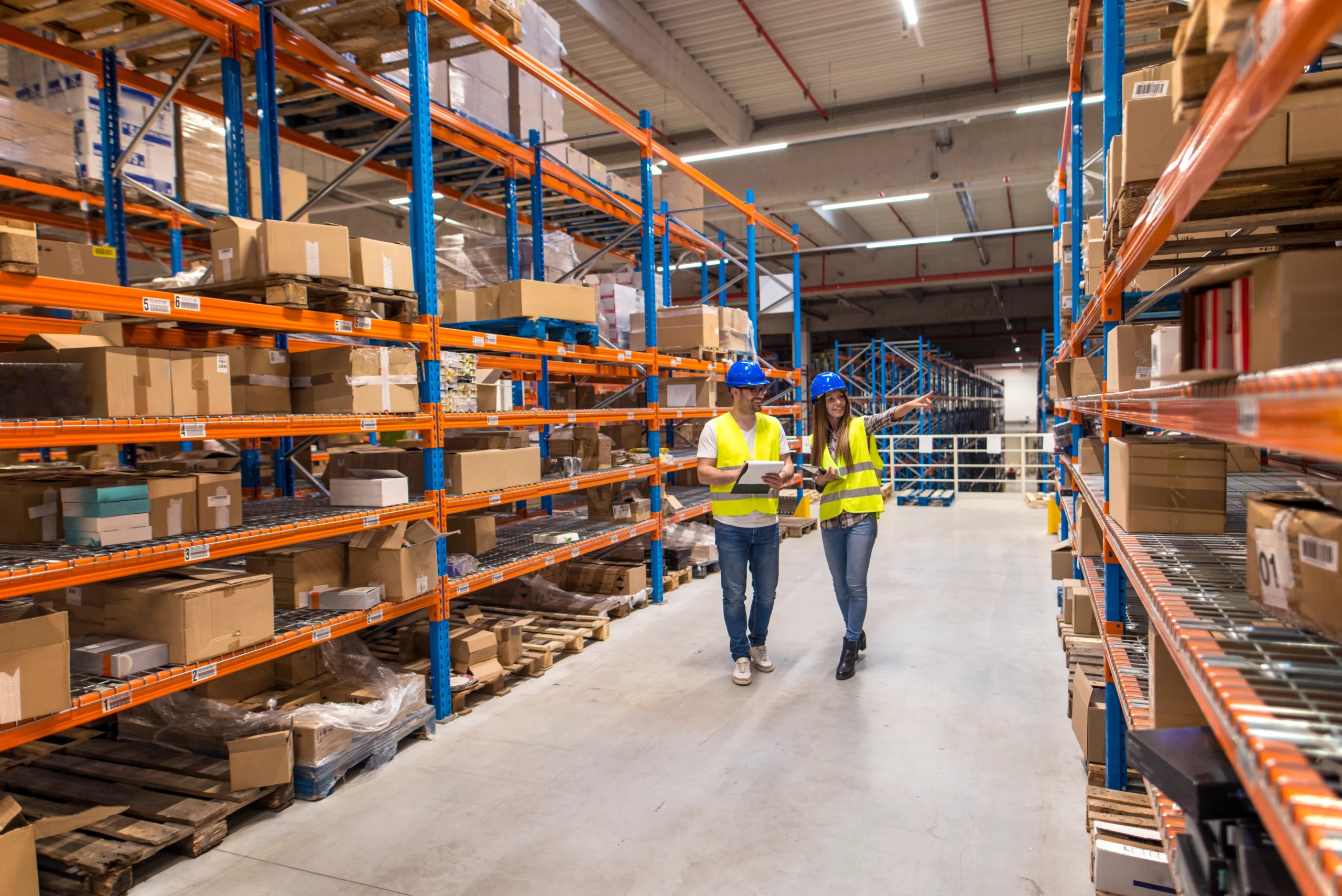 WAREHOUSE & LOGISTICS